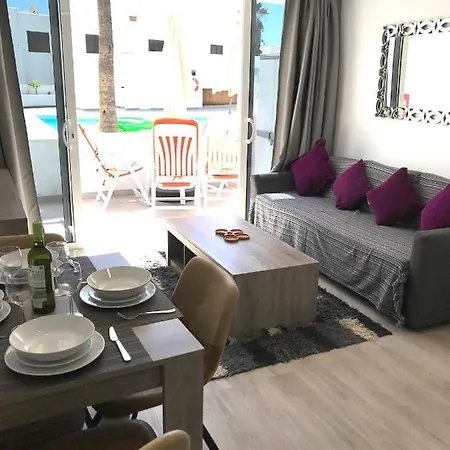 Appartamento Beautiful Pool Side 2 Bed Apt With Free Wifi In Pdc Apt 6b *
